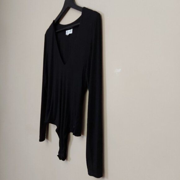 Privacy Please Akron Black bodysuit in black size medium - Picture 4 of 8